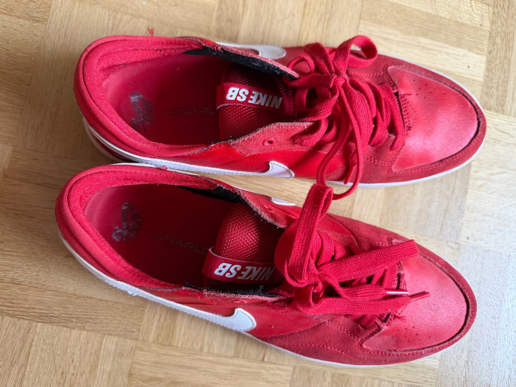 Nike Chaussures hommes: Baskets Nike SB rouges – taille 45 – D'occasion à Genève par dkr_j29m 5