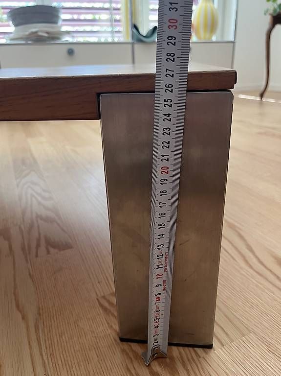 Hülsta Tavoli: Couchtisch Metallbeine von Hülsta – Usato da Zürich venduto da Mrstm4 4