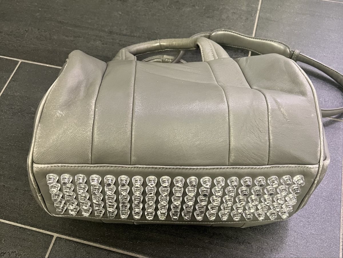Alexander Wang Borse da donna: Alexander Wang Tasche, Nieten, Leder, grau – Usato da Zürich venduto da ERueff