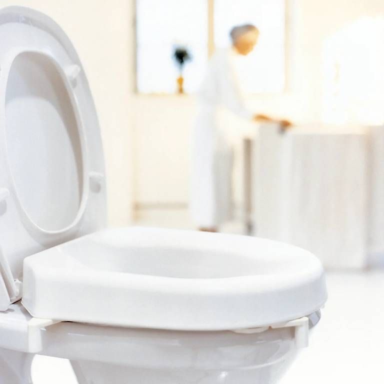 WC: Réhausseur de wc Etac Hi-Loo – Usato da St-Sulpice VD venduto da Bleuorange 1