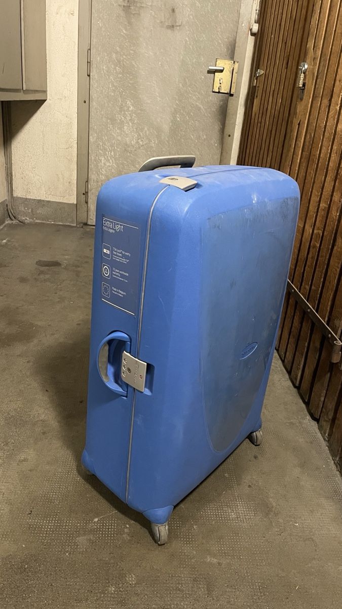 Samsonite Reisekoffer: Valise rigide Samsonite Extra Light bleue – Gebraucht aus Genève von danalagym
