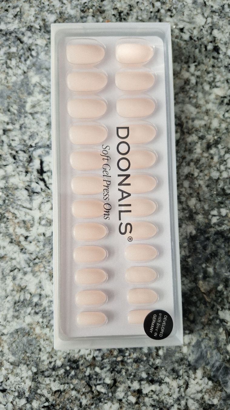 Unghie finte: Doonails Soft Gel Press Ons, Cheescake, NEU, ovp – Nuovo e nell'imballaggio originale da Schwellbrunn venduto da PalimPalim03