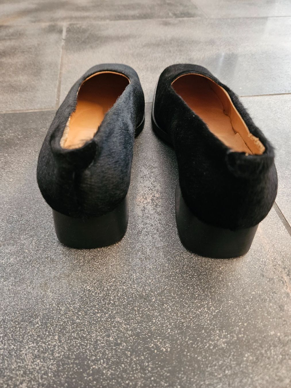 Scarpe da donna: Schwarze Pratesi Echtleder Pumps, Gr. 37 schwarz – Nuovo e nell'imballaggio originale da Ormalingen venduto da nomolnoi 2