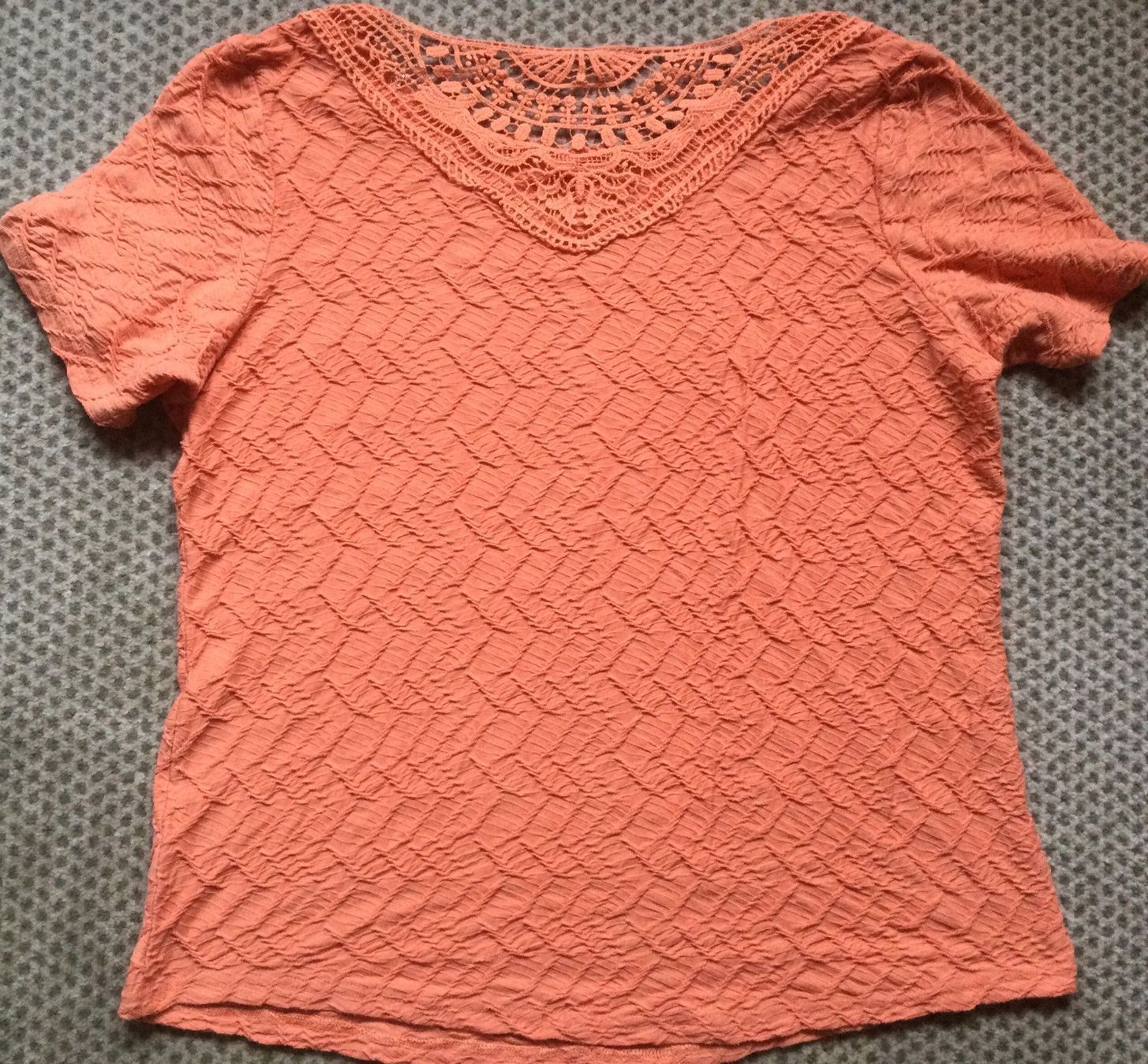 C&A Camicette: Zwei schöne Damen Blusen Grösse L – Usato da Ulisbach venduto da sasha6 2