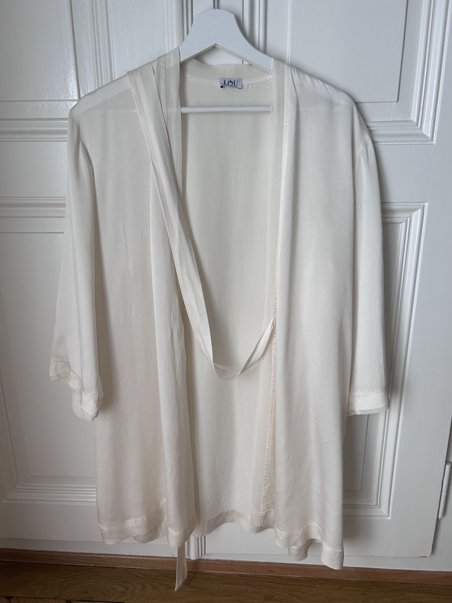 Negligees & Pigiami: Kimono soie beige Lou TU – Usato da Genève venduto da Sarahchge