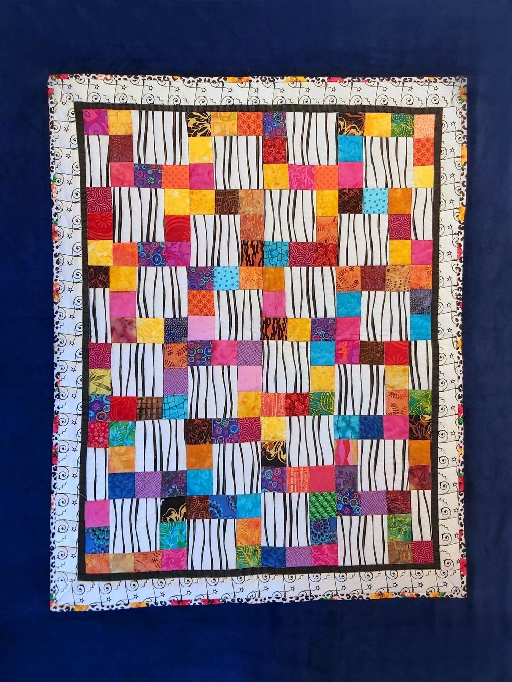 Tutte le decorazioni: Patchwork Quilt "Zebrabunt" Unikat 81 x 103 cm (Hochformat) – Nuovo (secondo la descrizione) da Wetzikon ZH venduto da Meltingpot29