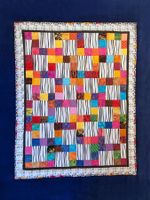 Patchwork Quilt "Zebrabunt" Unikat 81 x 103 cm (Hochformat)