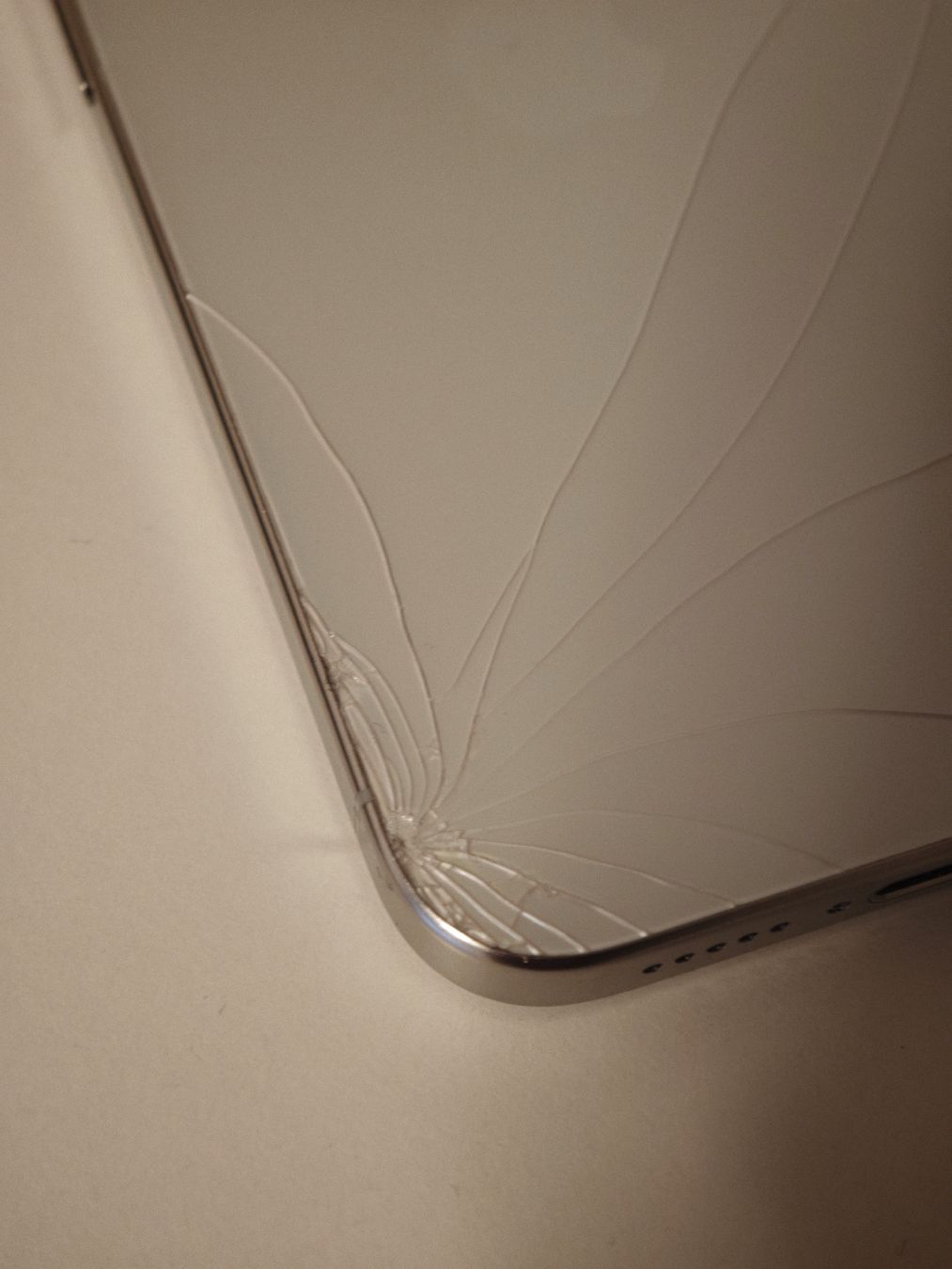 Apple Handys / Smartphones: 24H Auktion - iPhone 15 Pro – Gebraucht aus Volketswil von Dbx_856 5