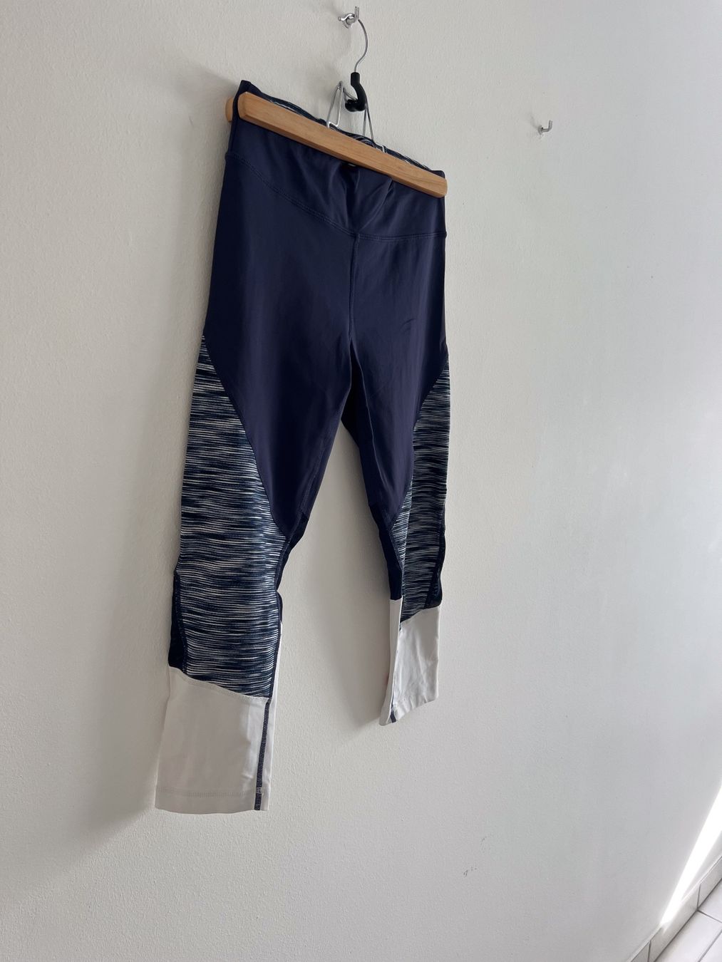 Tommy Hilfiger Leggings: Leggings Tommy Hilfiger XS – Gebraucht aus Losone von Misssslucie 2