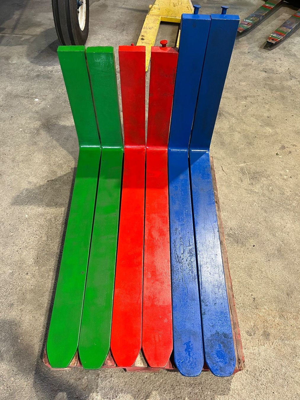 Carrelli elevatori e a forche: 3 paires fourches à palettes – Usato da Bioley-Magnoux venduto da Salvo25 5