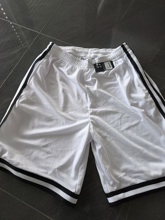 Shorts URBAN CLASSICS blancs taille M avec bandes NEUF