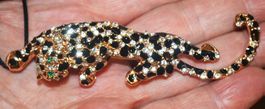 Brosche oder Halskette C-372 – Leopard - Strass Steine