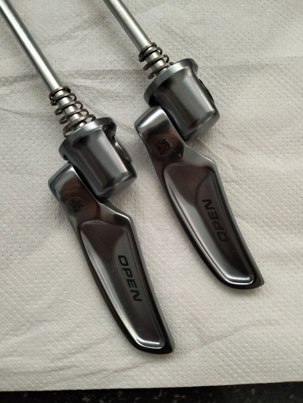 Shimano Ersatzteile: Shimano Dura Ace Schnellspanner Set – Neu (gemäss Beschreibung) aus Uster von KarlZH 4