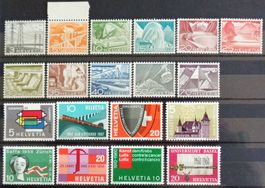 SVISLANDO 1949 à 1960: Un lot de timbres neufs **