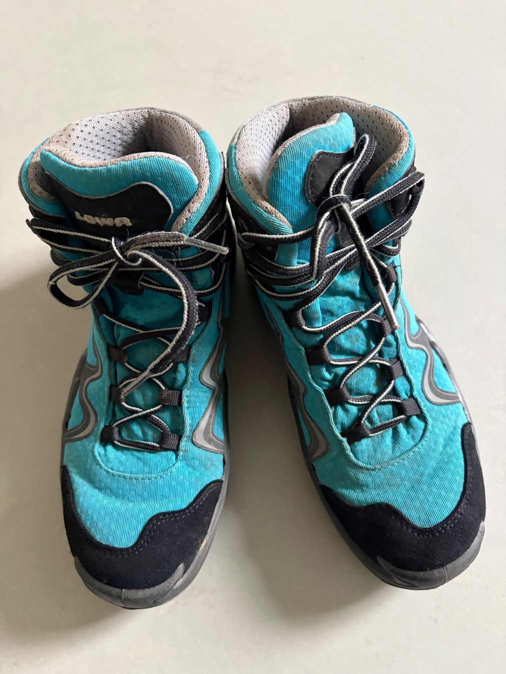 Lowa Damenschuhe: Lowa Wanderschuhe Goretex Grösse 38 – Gebraucht aus Derendingen von flavi-ri 1