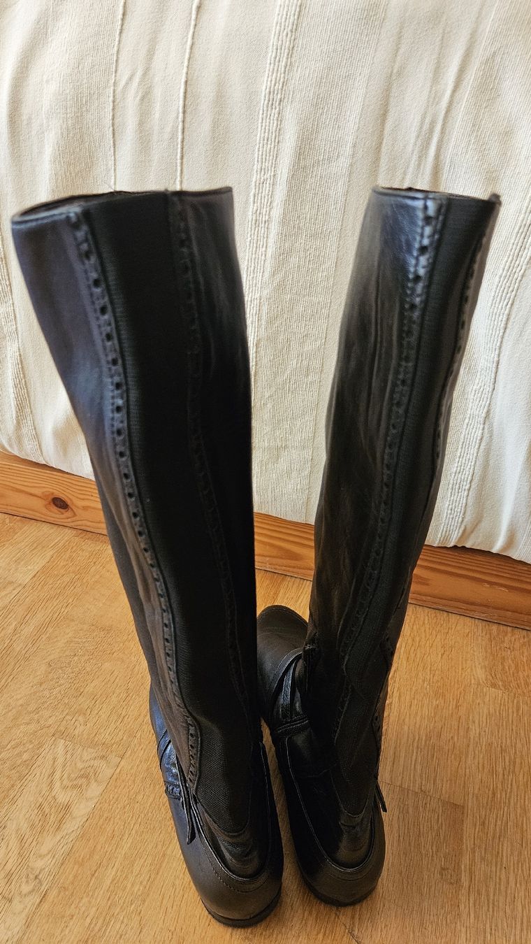 Damenschuhe: Geschmeidige Lederstiefel schwarz – Gebraucht aus Embrach von coegli 6