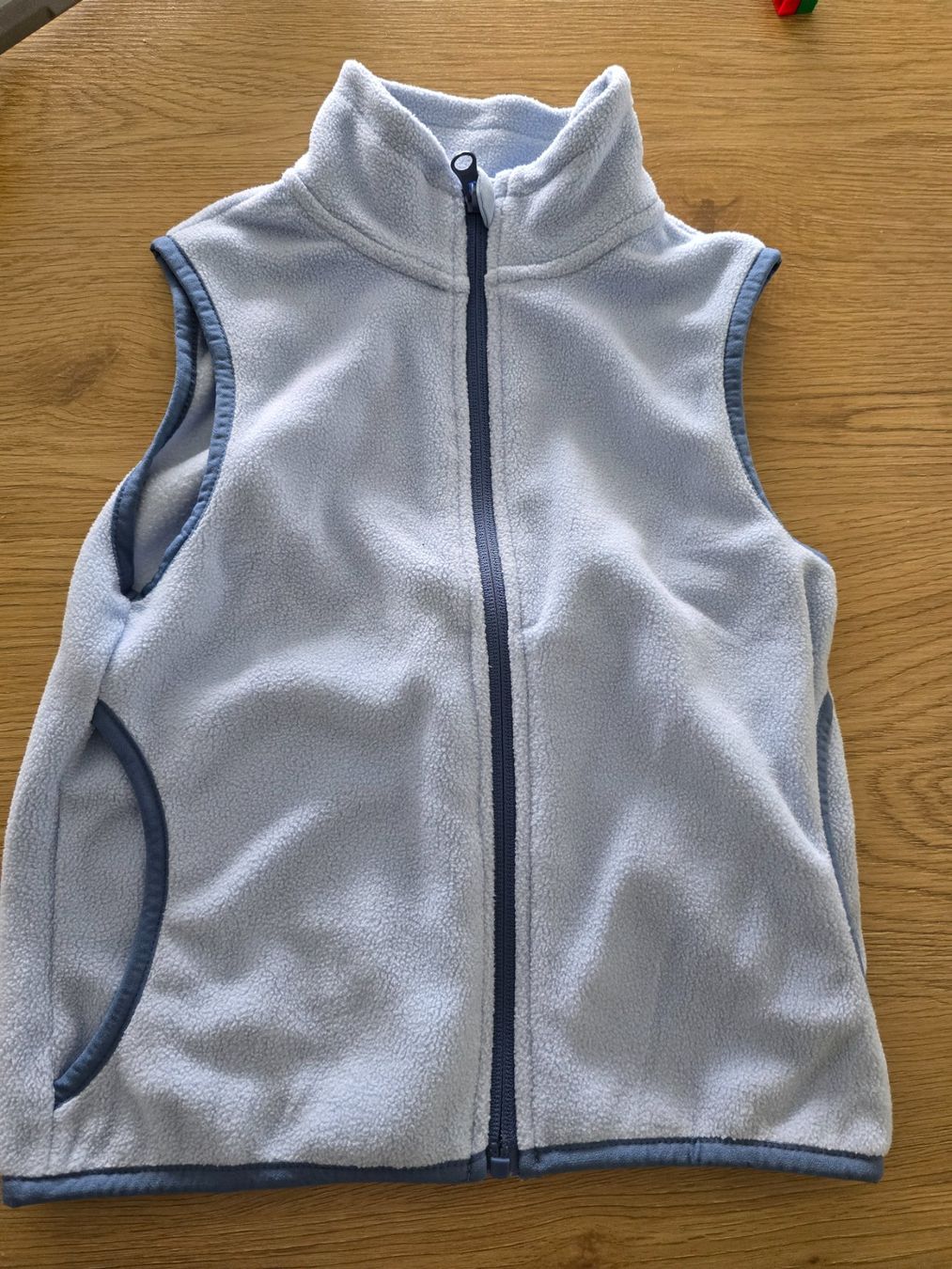 Altro abbigliamento per bambino: Gilet Neu Gr 110/116 – Nuovo e nell'imballaggio originale da Uetendorf venduto da baumstamm3