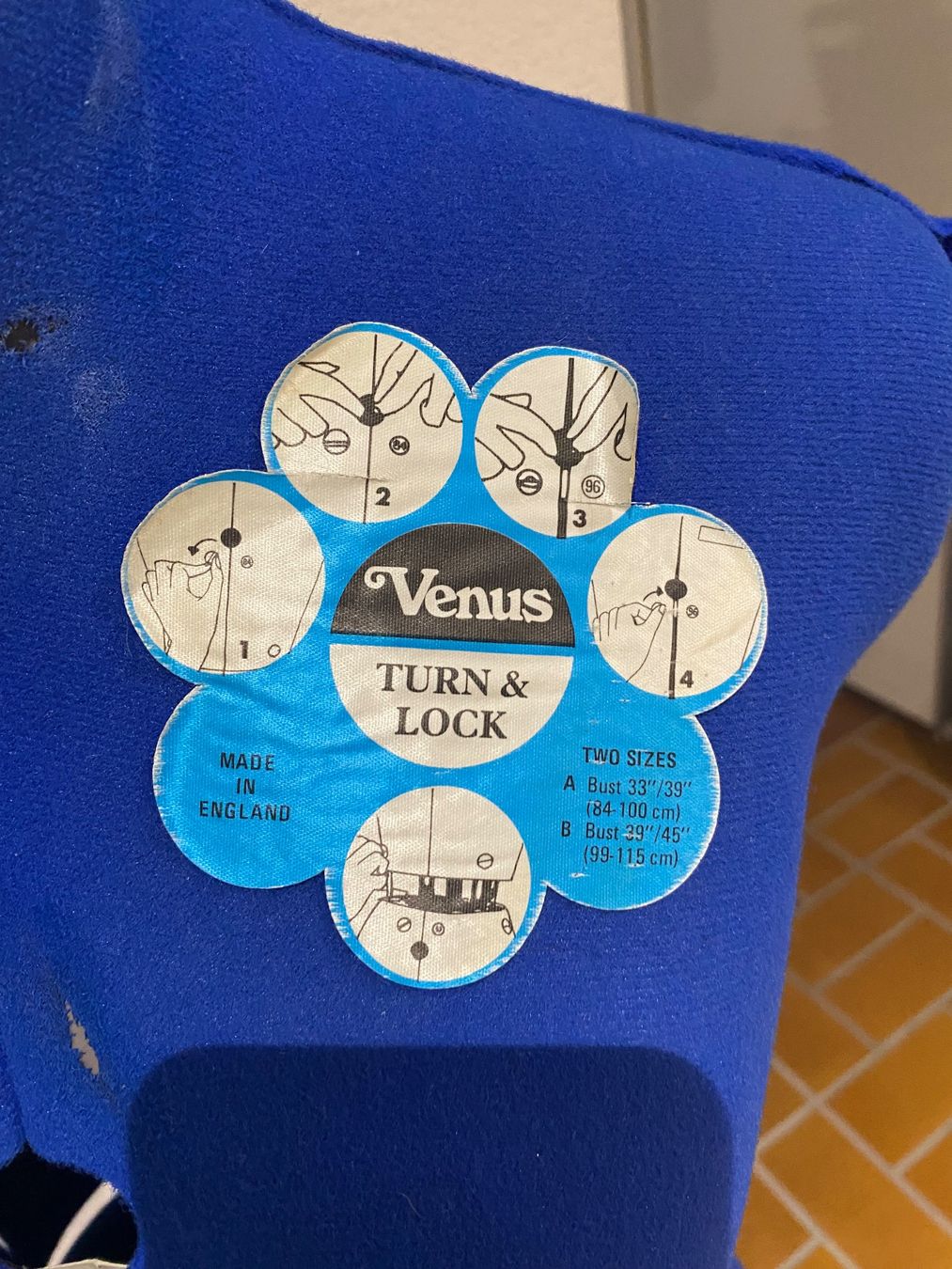 Allestimento di negozi e stand fieristici: Schneiderpuppe Venus Turn&Lock – Usato da Fislisbach venduto da mirco50 5