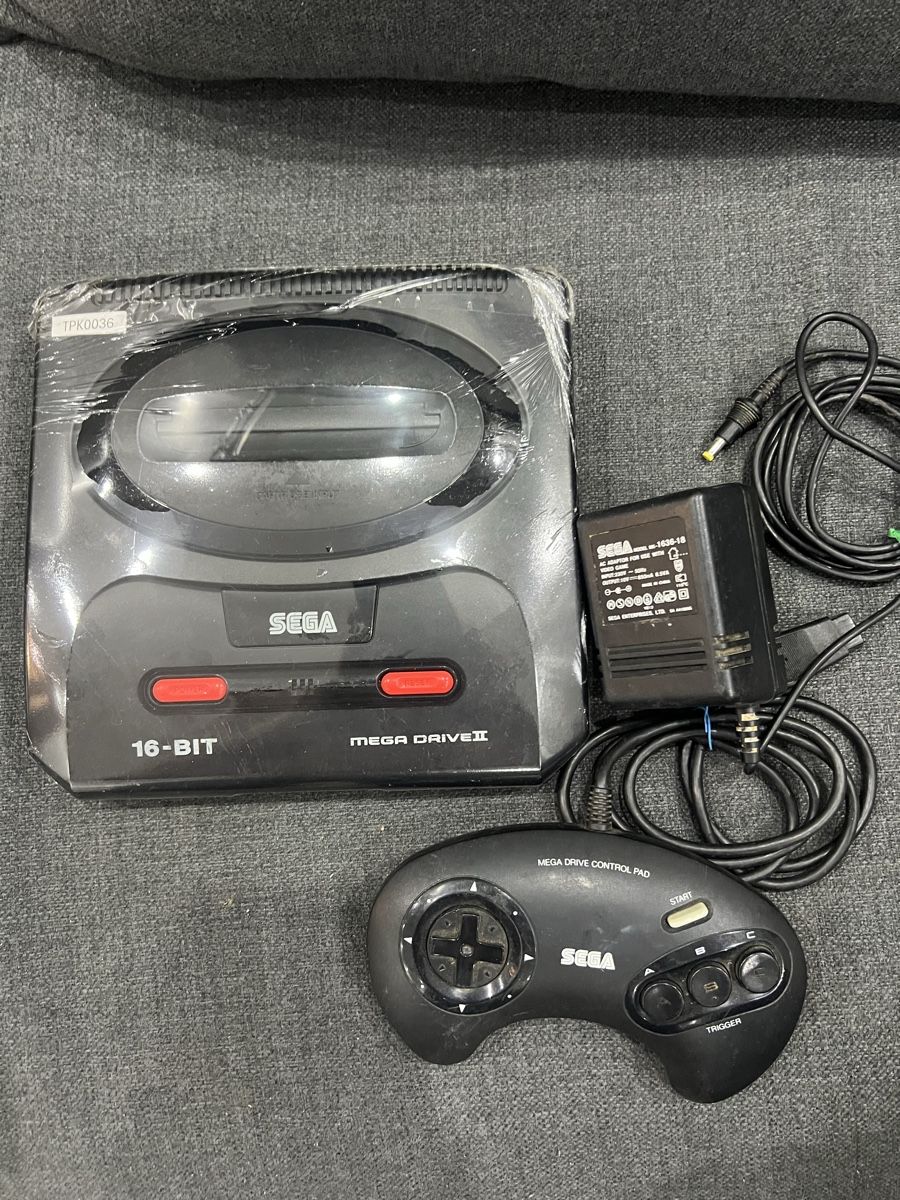 Sega Konsolen: Console sega mega drive 2  – Gebraucht aus Genève von Gameretro.85