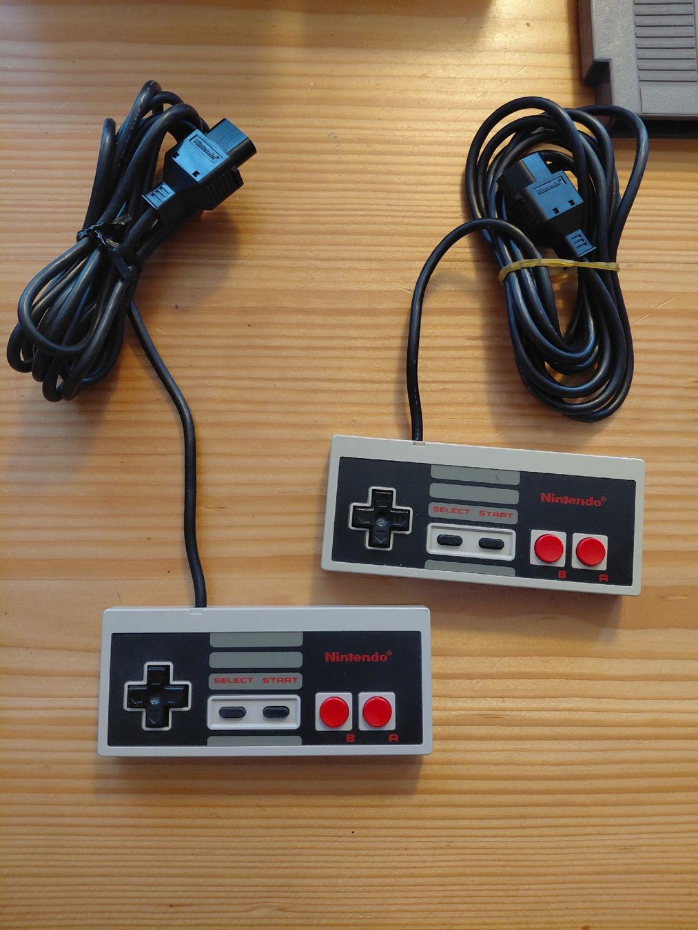 Nintendo Console: Nintendo Entertainment System Konsole Spiele und Controller – Usato da Biglen venduto da mic_pjg6 2