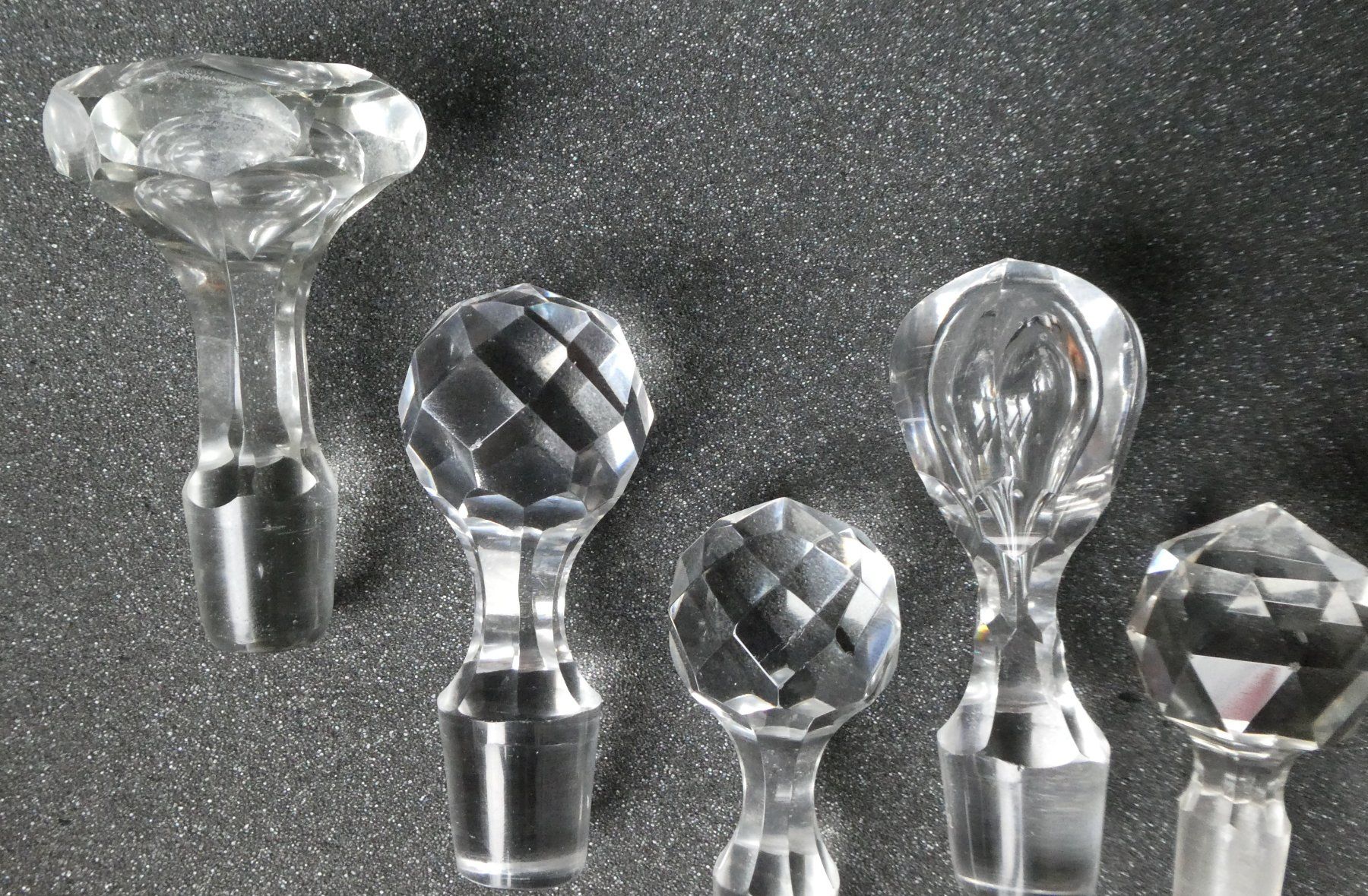 Apribottiglie & Tappi per chiusura: Stöpsel Kristall Glas Karaffenverschluss – Usato da Frauenfeld venduto da ZAZ12 1