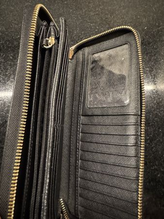 Michael Kors Jet Set Travel Tote schwarz mit Etui!