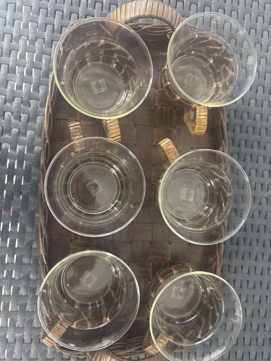 Services de table: 6er Set Glas Untersetzer mit Korb Tablett – D'occasion à rheineck par Neshi06 2