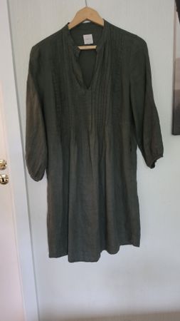 Kleid Carla F. grün Leinen Grösse M neuwertig