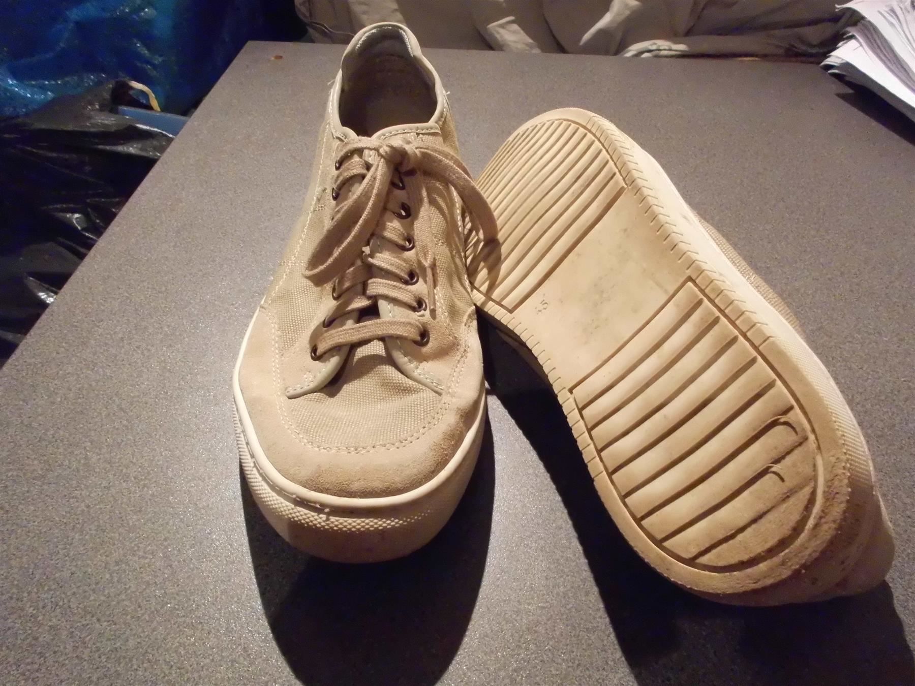 Chaussures hommes: Halbschuhe Grösse 45, Pier one, grau/bei – D'occasion à Zürich par abraxas1291