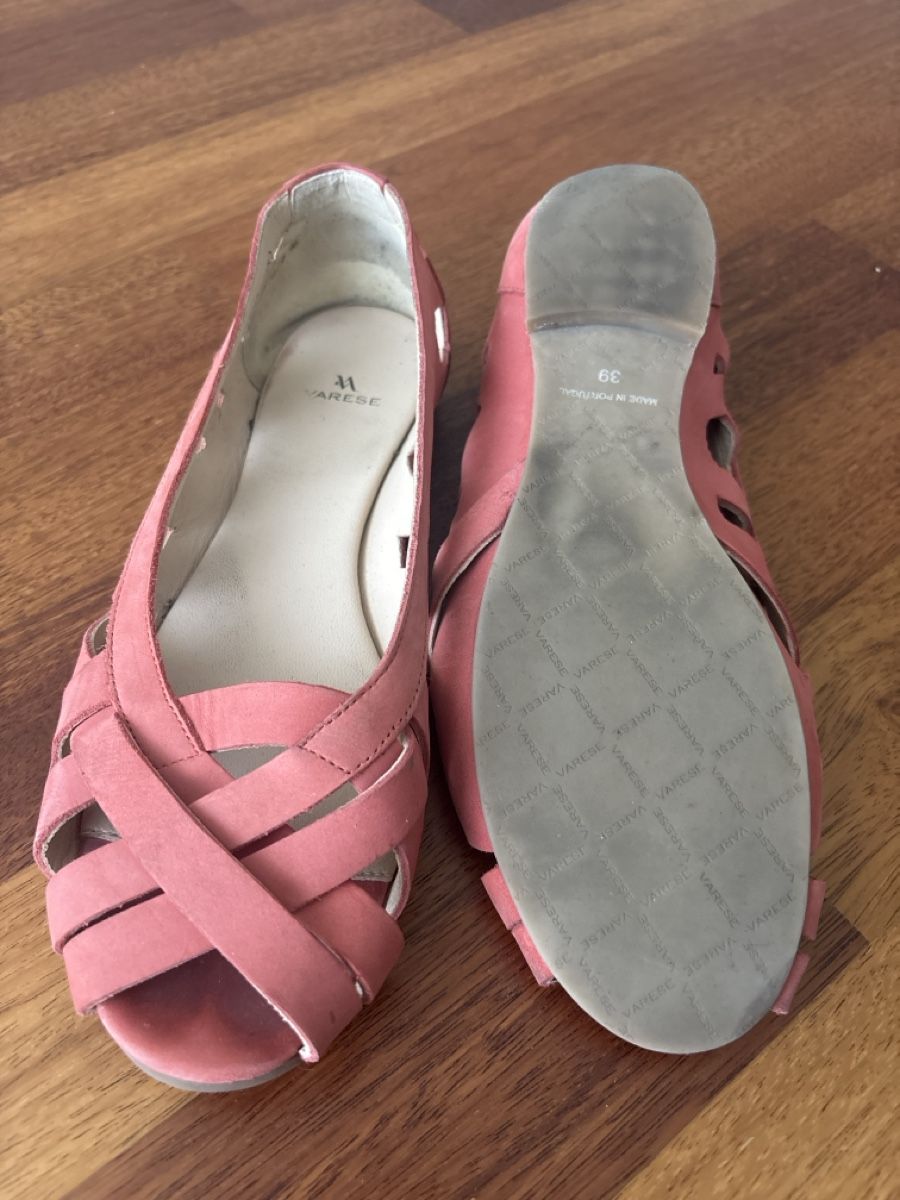 Chaussures femmes: Damen Sandalen Grösse 39 – D'occasion à Nänikon par Caro8989 2