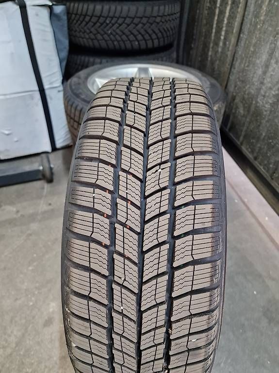 Cerchioni: Bmw e46 Felgen + Winter Reifen  – Usato da Niedergösgen venduto da Zecinha 1