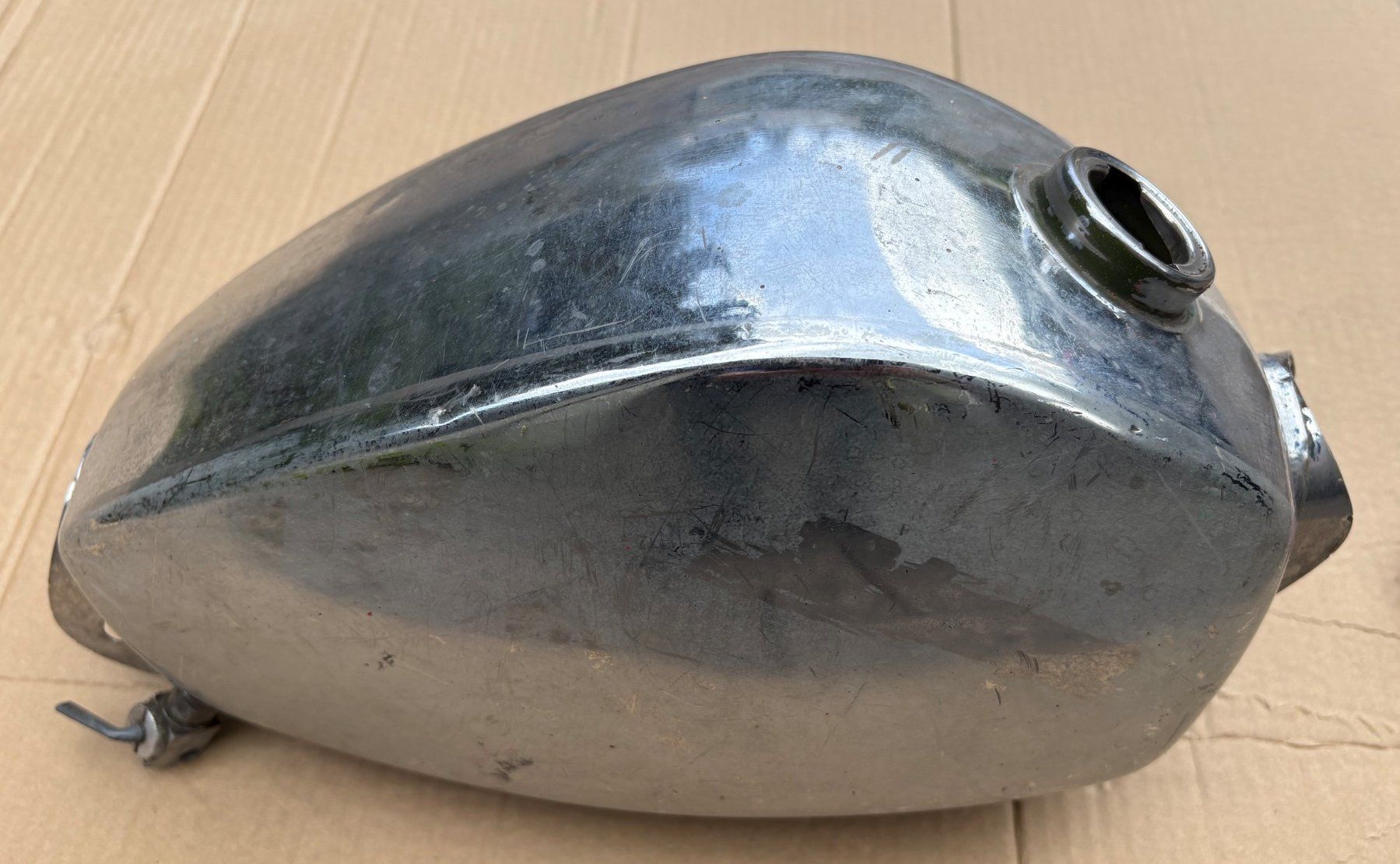 Autres accessoires p. véhicule: Tank Rixe – D'occasion à Bäretswil par Geryk 1