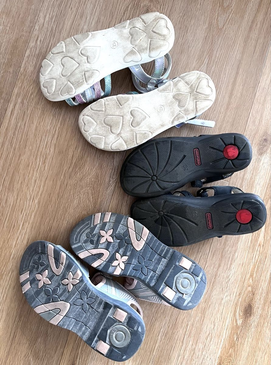Schuhe für Mädchen: 3 Paar Mädchen Sandalen, Gr. 29/30 – Gebraucht aus Kradolf von AlexiaEugster 4