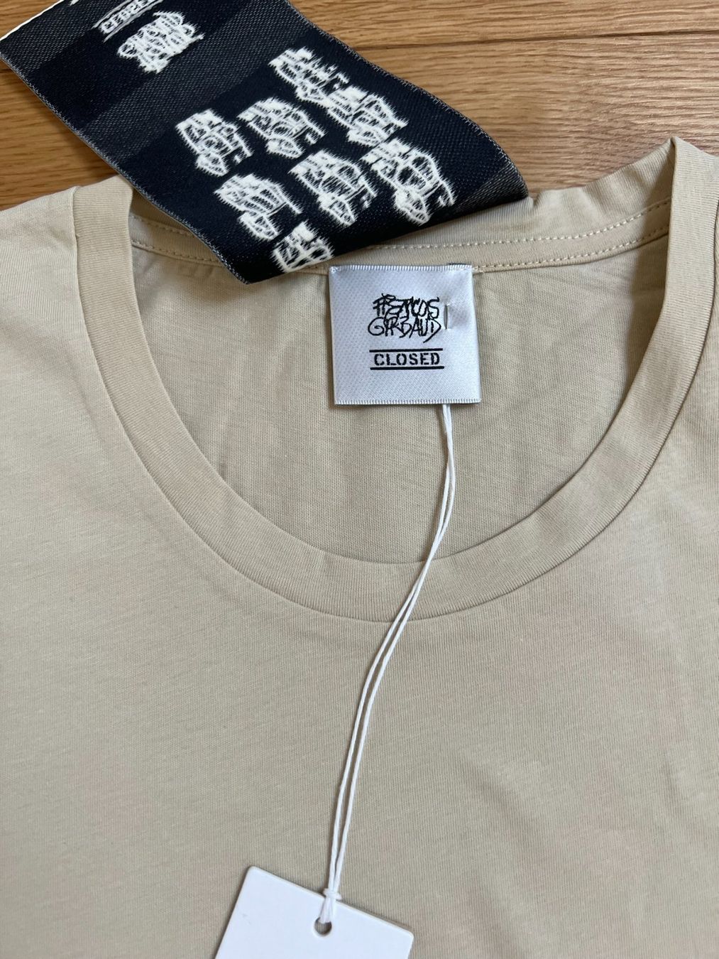 Closed T-shirt: Original CLOSED T-Shirt, NEU, Grösse S – Nuovo e nell'imballaggio originale da Biel-Benken BL venduto da Aplus0 2