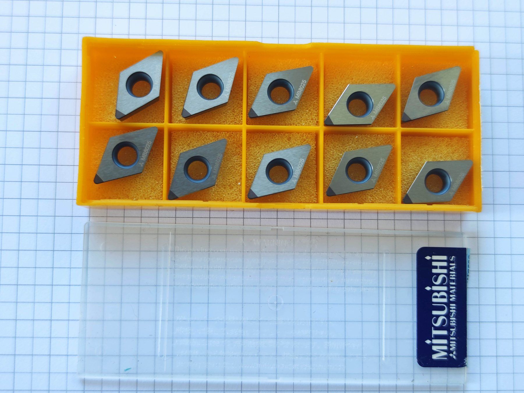 Tutti gli attrezzi: Wendeplatten CBN zum Hartdrehen DCGW11T308 – Nuovo e nell'imballaggio originale da Pfäffikon ZH venduto da 1252 1