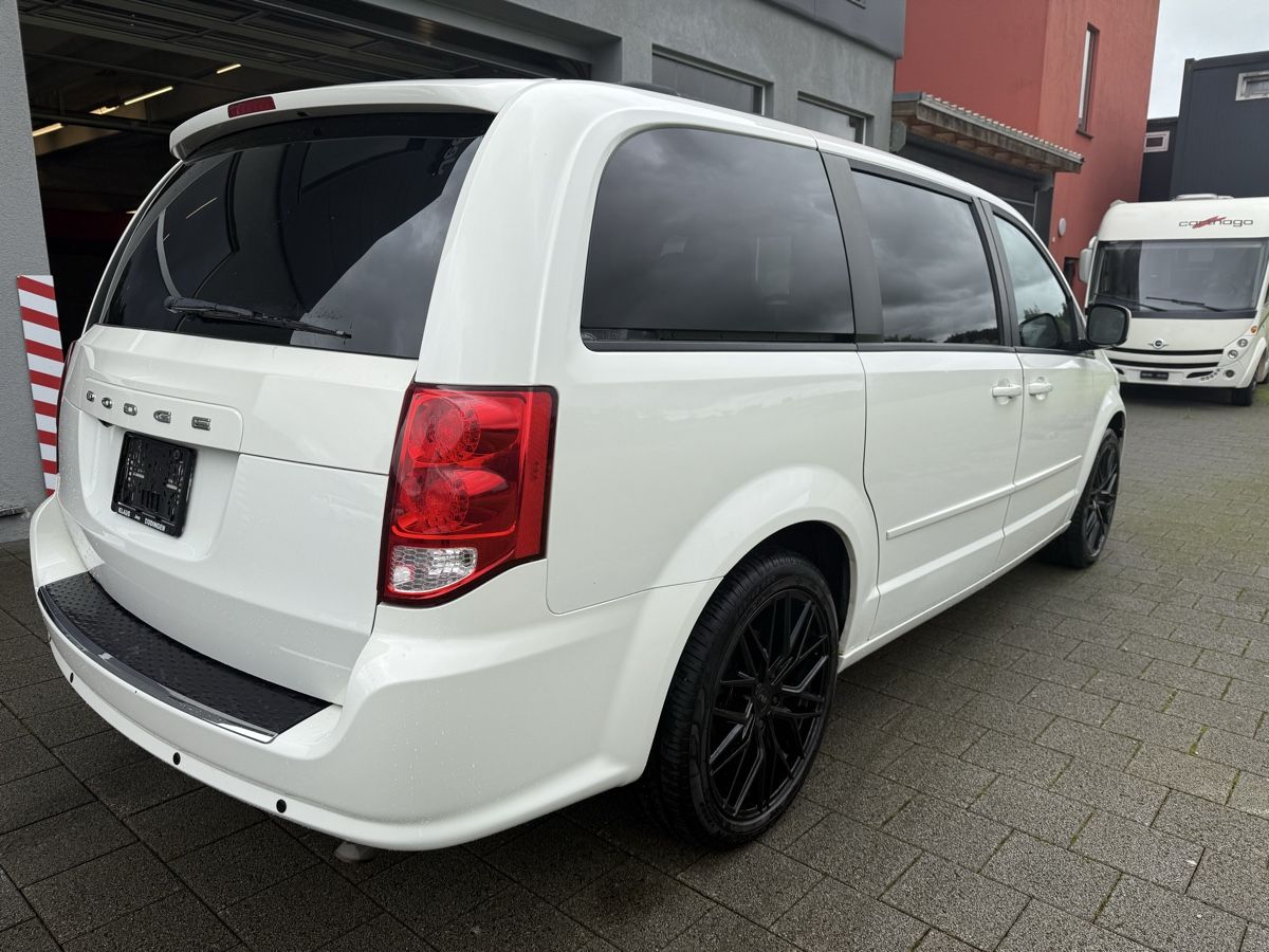 Dodge Automobili: Dodge Grand Caravan 3.6 V6 – Usato da Bösingen venduto da Demoda 2