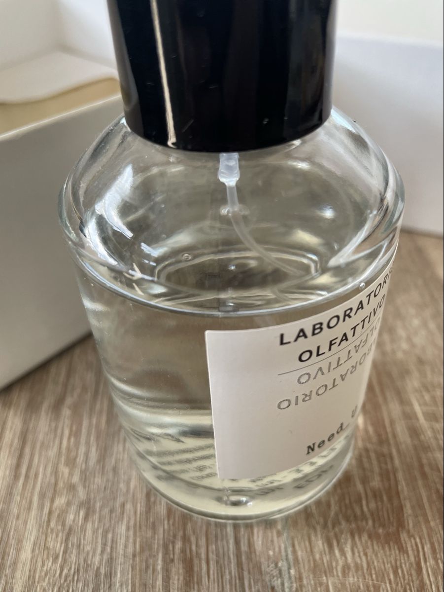 Laboratorio Olfattivo Profumi & Eau de Toilette: Laboratorio Olfattivo - Need_U Eau de Parfum, fast voll – Usato da Bronschhofen venduto da Sommernacht03 2