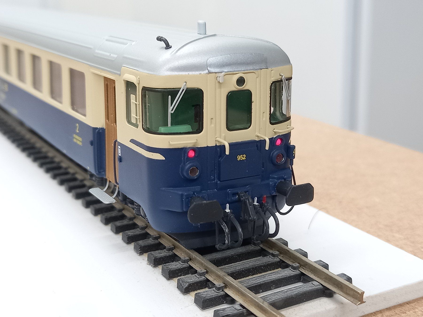Modelleisenbahnen: BLS Bt 952 mowiform / Hui Modellbau – Neu und originalverpackt aus Buch b. Kümmertshausen von accipitergentilis 4