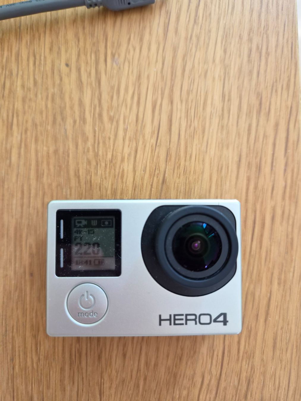 Gopro Action Cam: GoPro Hero 4 Silver Edition – Usato da Wallisellen venduto da soat 3