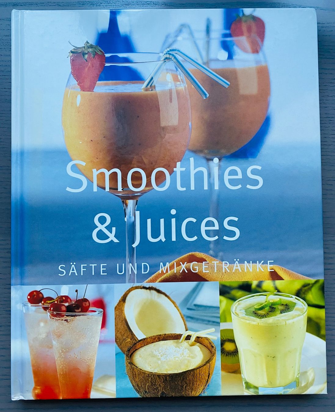 Libri: Buch "Smoothies & Juices" – Usato da Reichenburg venduto da Noxima