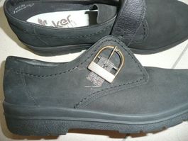 NEUE Schuhe von Rieker aus Leder und antirutsch Sohle