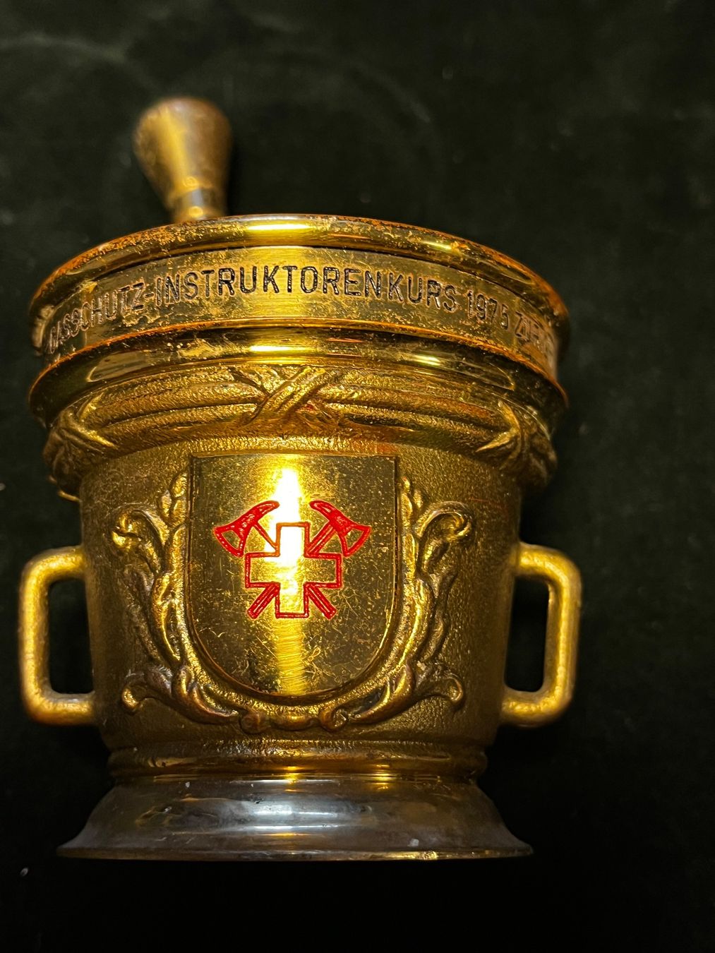 Altro per cucinare: Messing Mörser mit Feuerwehr Widmung – Usato da Thalwil venduto da Peter0911 1