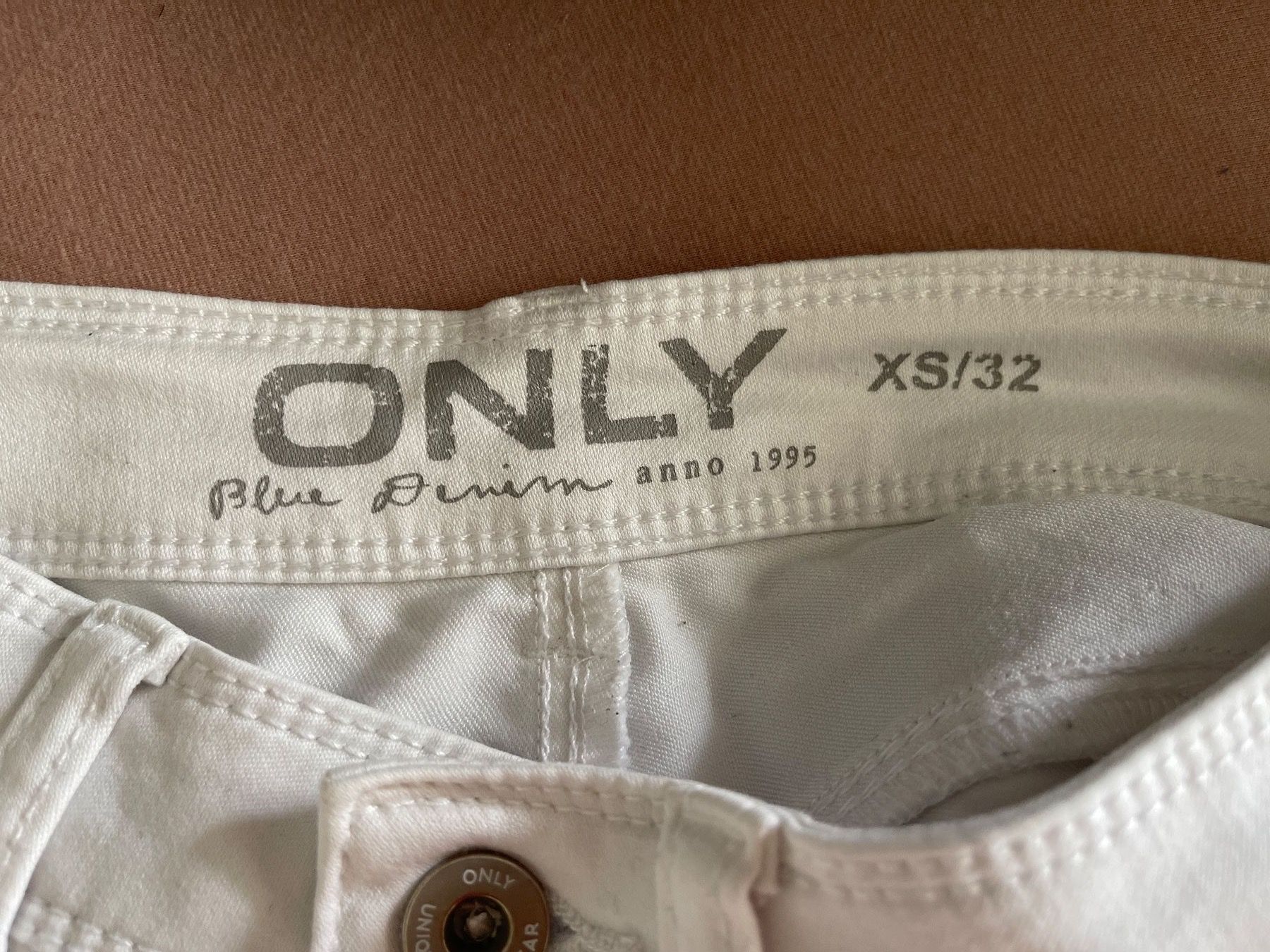 Only Hosen: Weisse Hose von Only Gr. XS – Gebraucht aus Schönenwerd von d.chiara 4