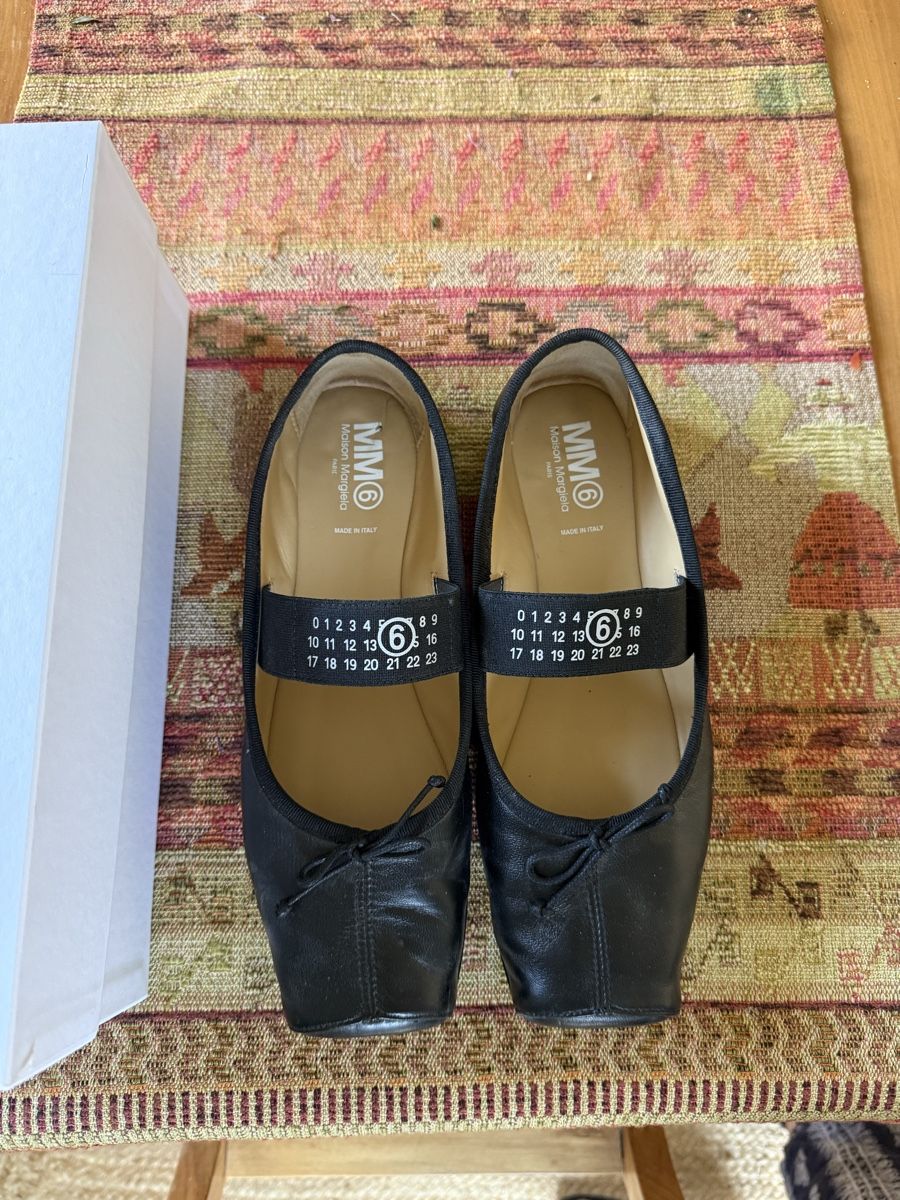 Maison Margiela Scarpe da donna: MM6 Maison Margiela Ballet Flats  – Usato da Bern venduto da Super8as