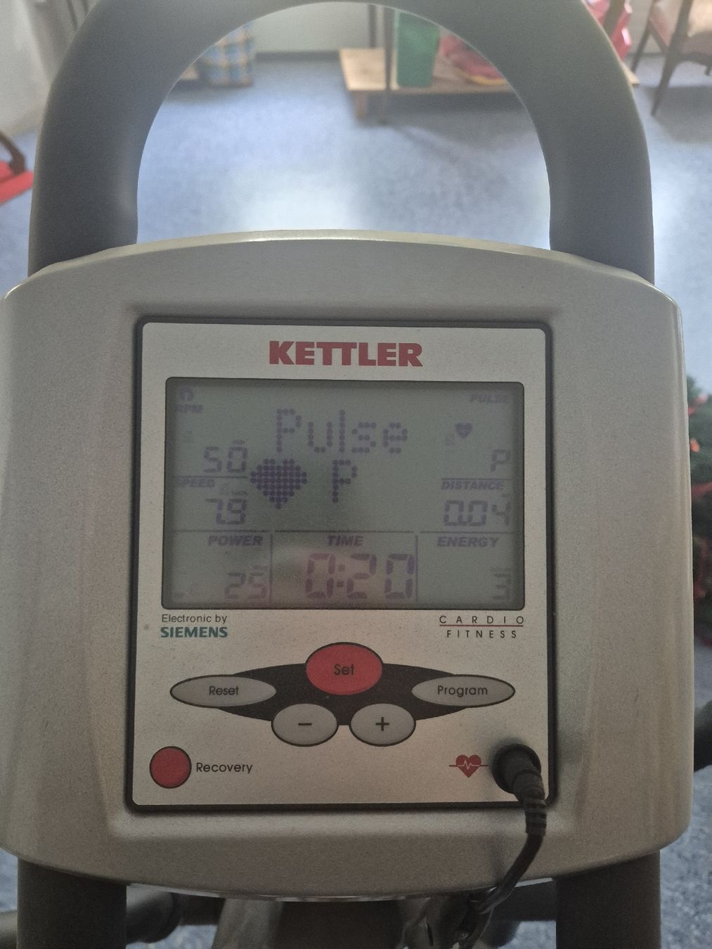Kettler Vélos d'appartement: Kettler Crosstrainer Ergometer CTR 2 funktionstüchtig – D'occasion à St. Gallen par ali_tms5 2