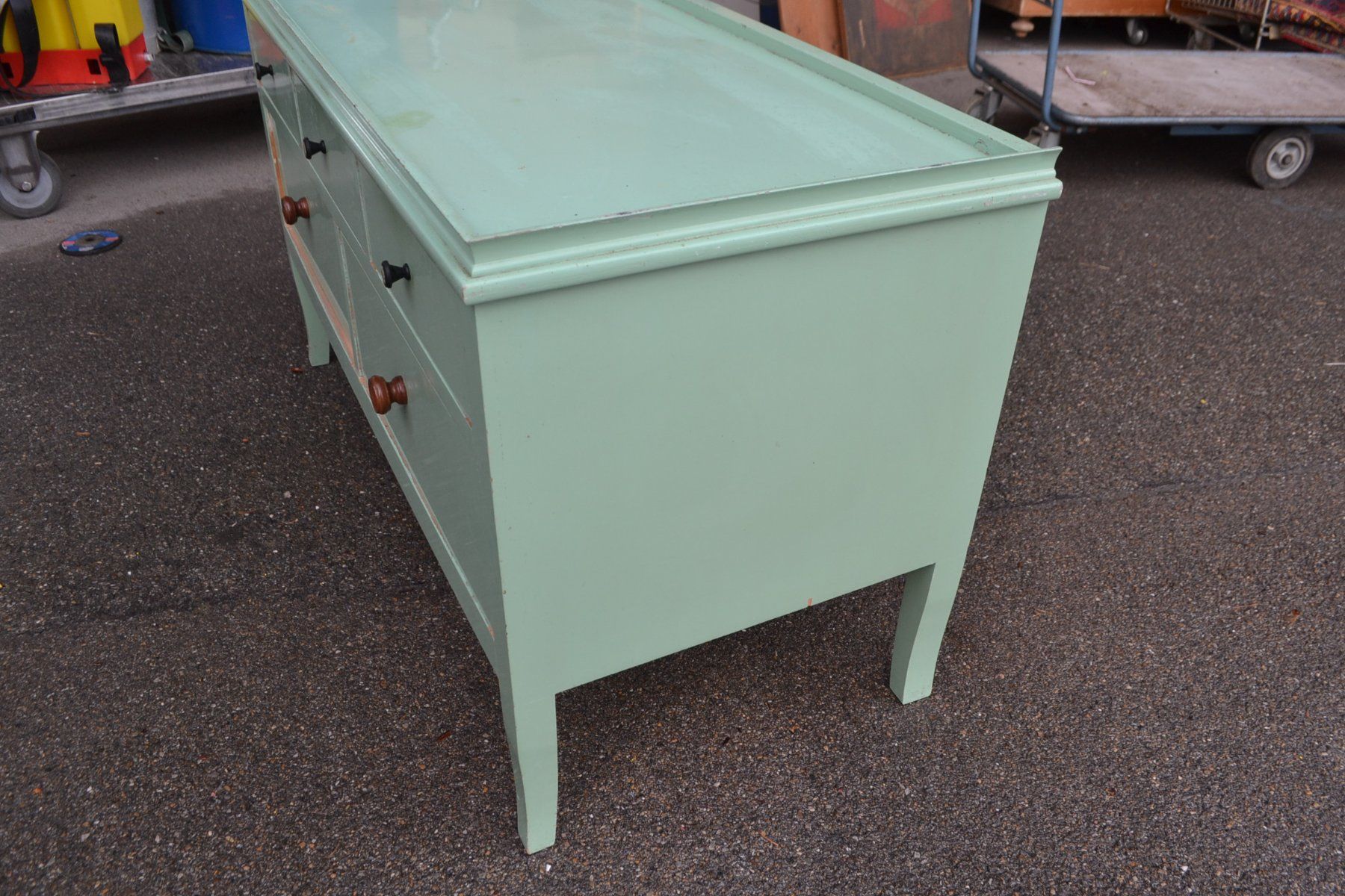 Cassettiere: Vintage Kommode/Sideboard hellgrün – Usato da Wil SG venduto da Athi 3