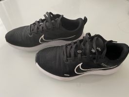 NIKE RUNNING Downshifter Gr. 39 NEU!