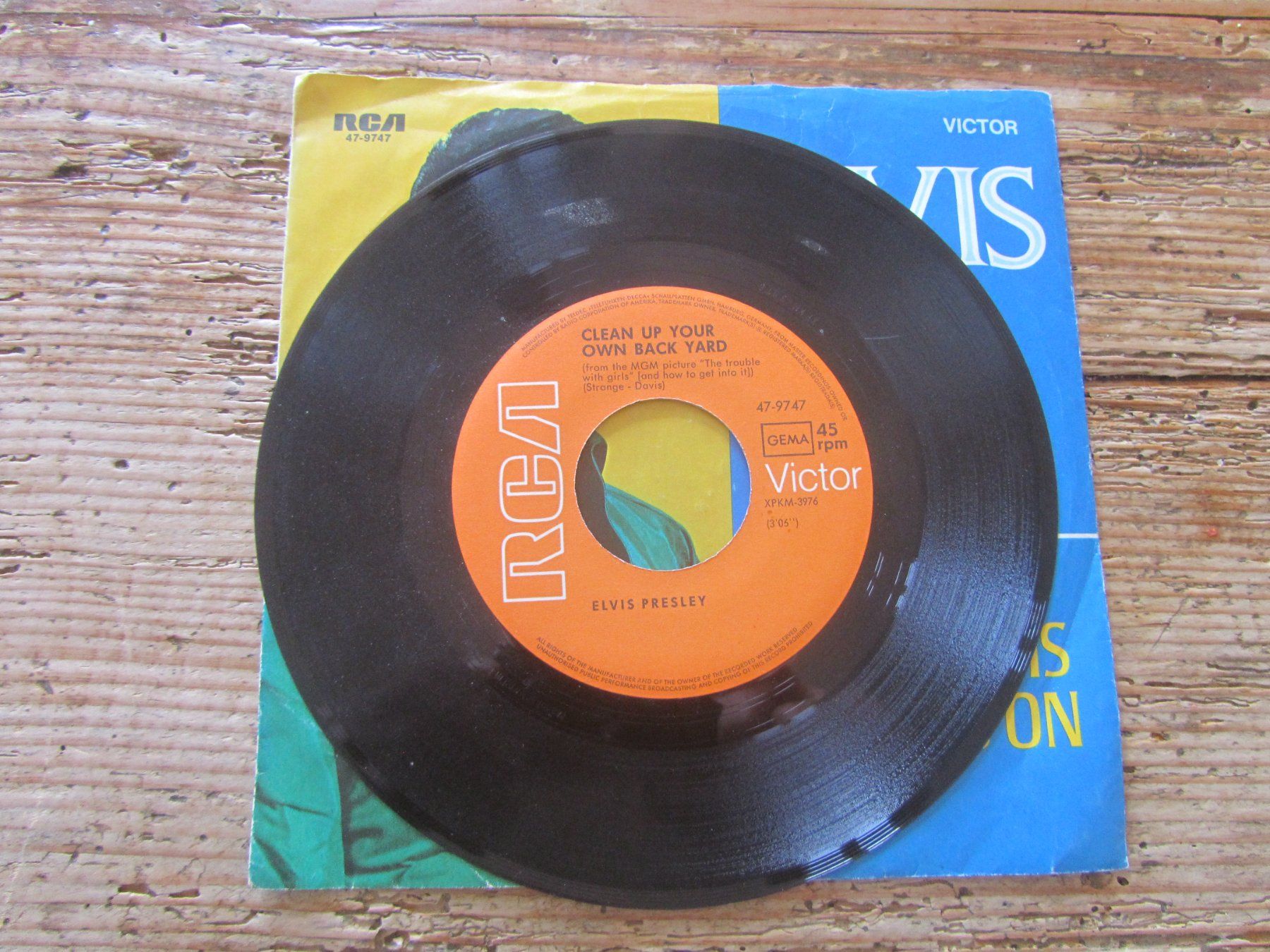 Dischi in vinile: Elvis Presley Single, Clean Up Your Own Backyard – Usato da Seengen venduto da mikelele 1