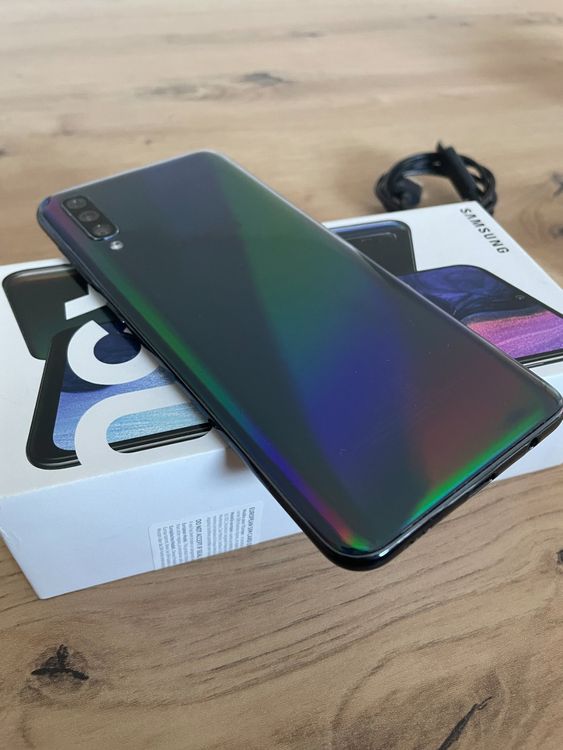Samsung Galaxy A50 128 GB (Dual Sim) mit Ladekabel | Kaufen auf Ricardo