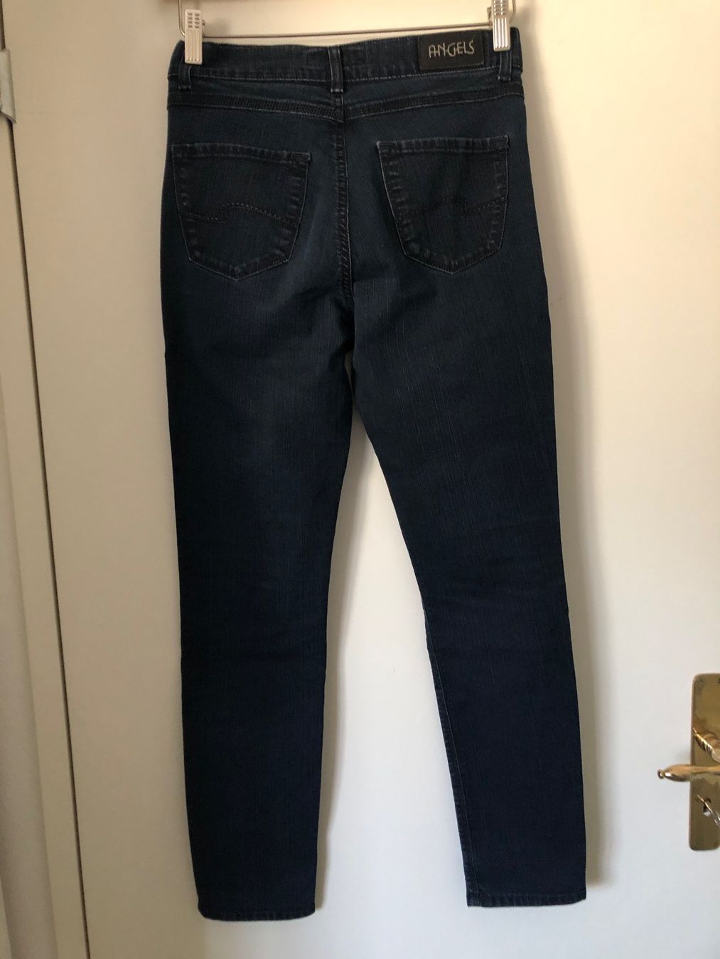 Angels Jeans: Angels Damenjeans Grösse 27 – Usato da Arlesheim venduto da leyRum4.5 4